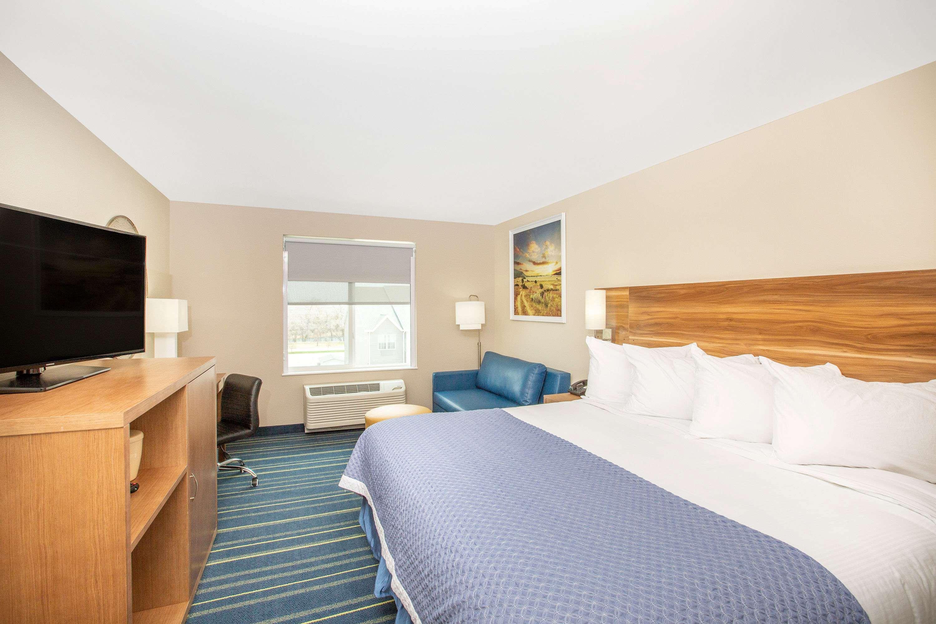 Days Inn & Suites By Wyndham Kearney Ne Εξωτερικό φωτογραφία