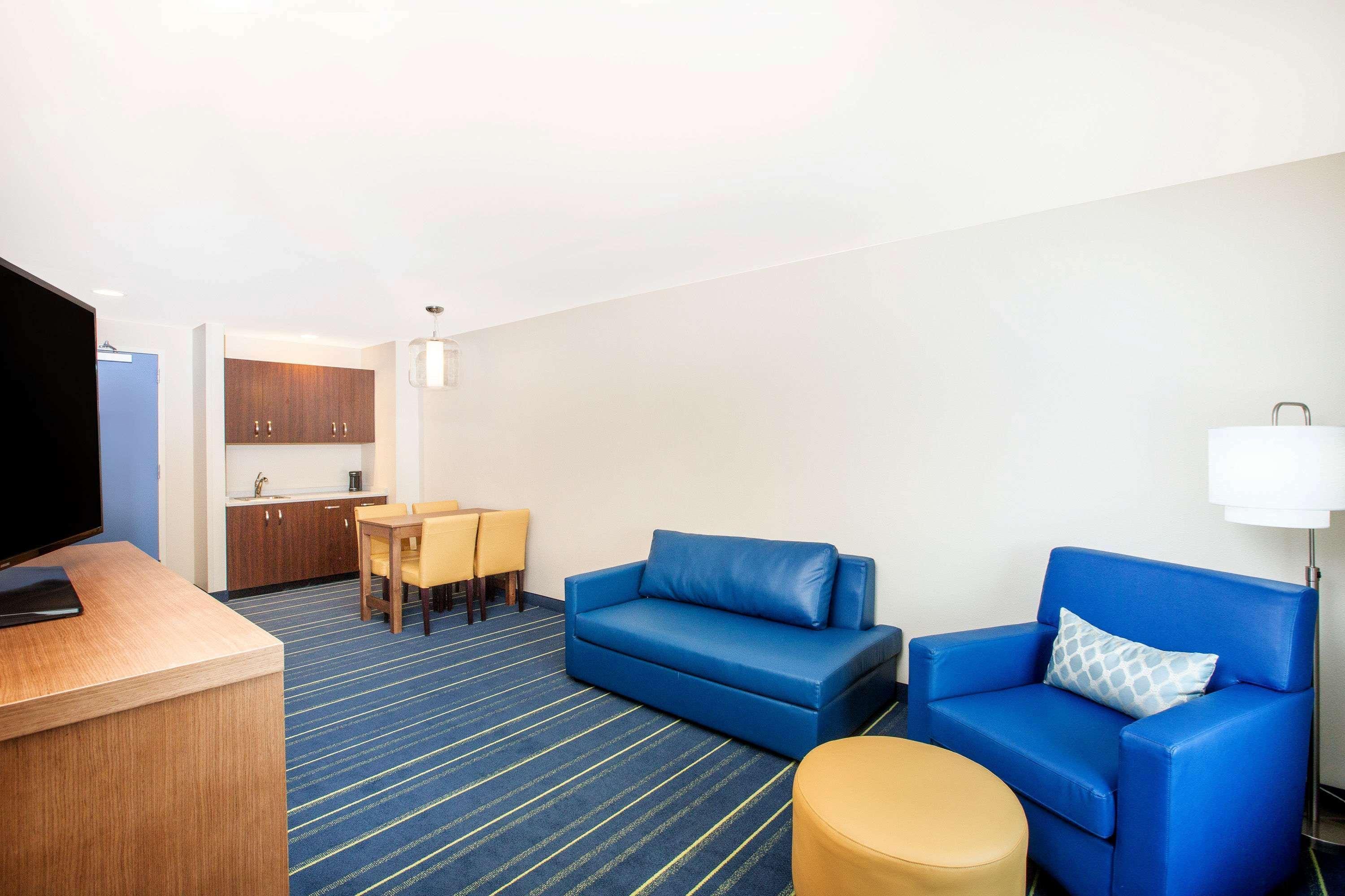 Days Inn & Suites By Wyndham Kearney Ne Εξωτερικό φωτογραφία