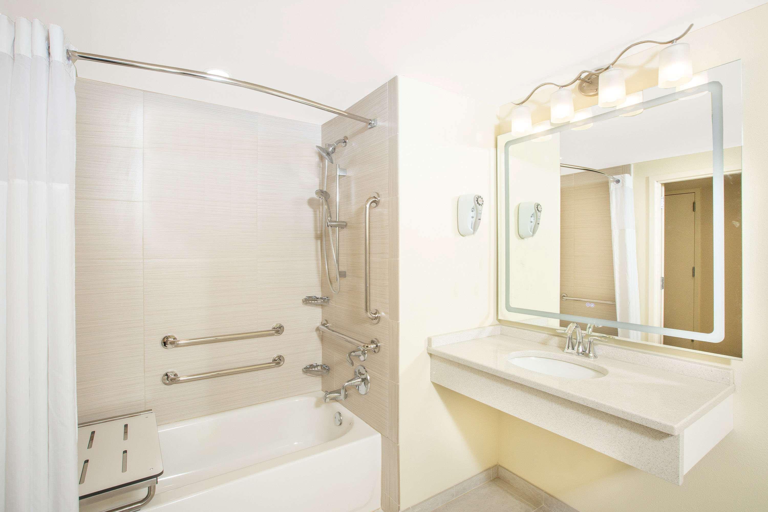 Days Inn & Suites By Wyndham Kearney Ne Εξωτερικό φωτογραφία