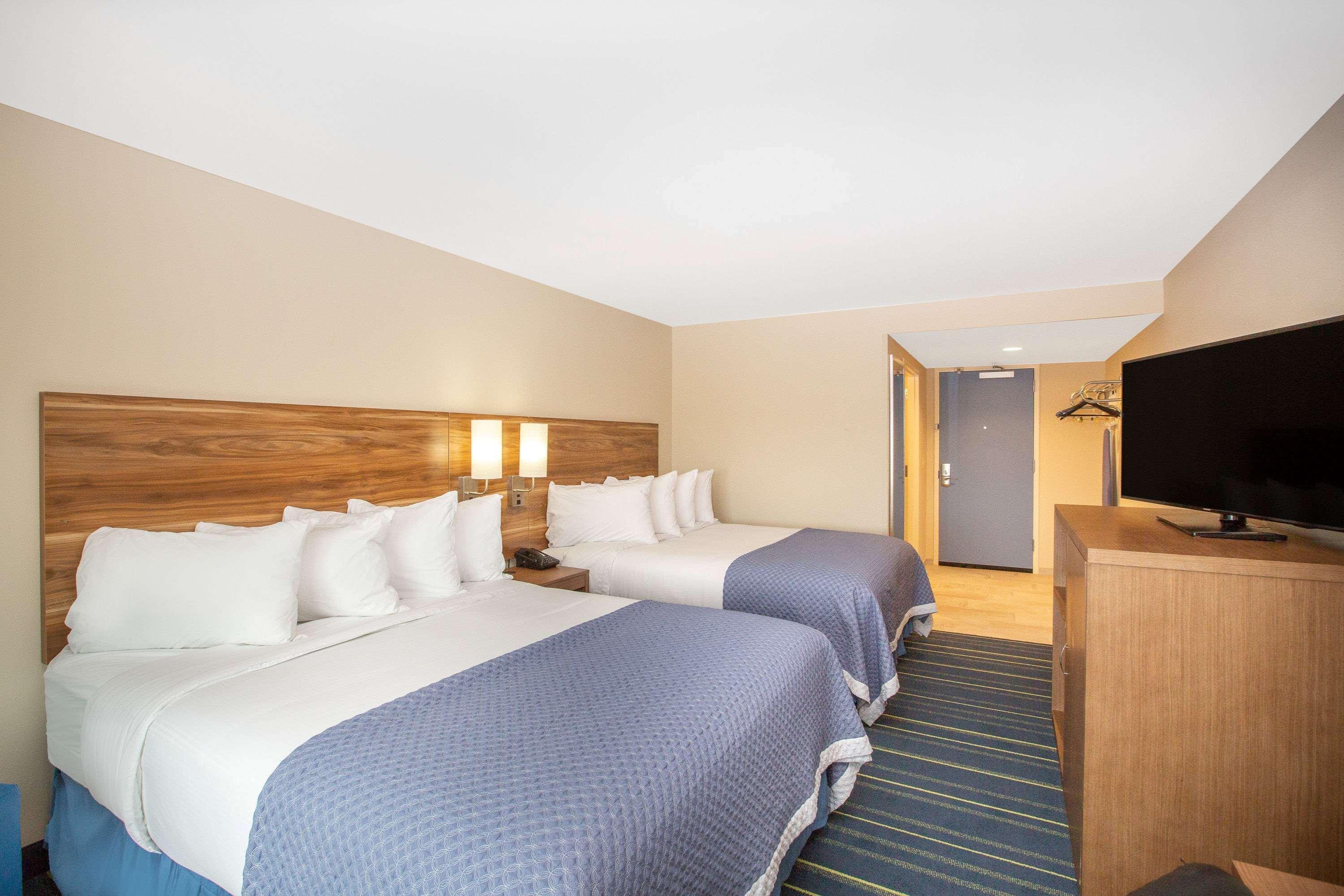 Days Inn & Suites By Wyndham Kearney Ne Εξωτερικό φωτογραφία