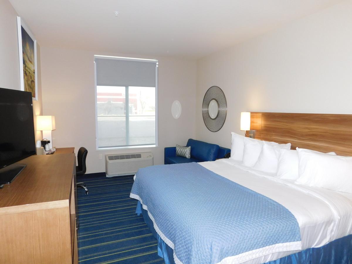 Days Inn & Suites By Wyndham Kearney Ne Εξωτερικό φωτογραφία