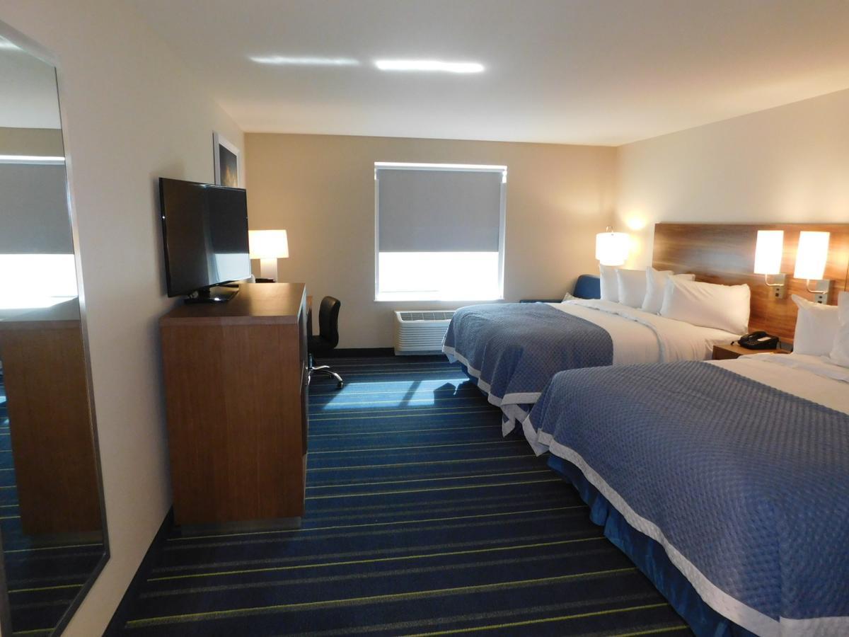 Days Inn & Suites By Wyndham Kearney Ne Εξωτερικό φωτογραφία