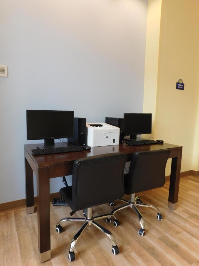 Days Inn & Suites By Wyndham Kearney Ne Εξωτερικό φωτογραφία